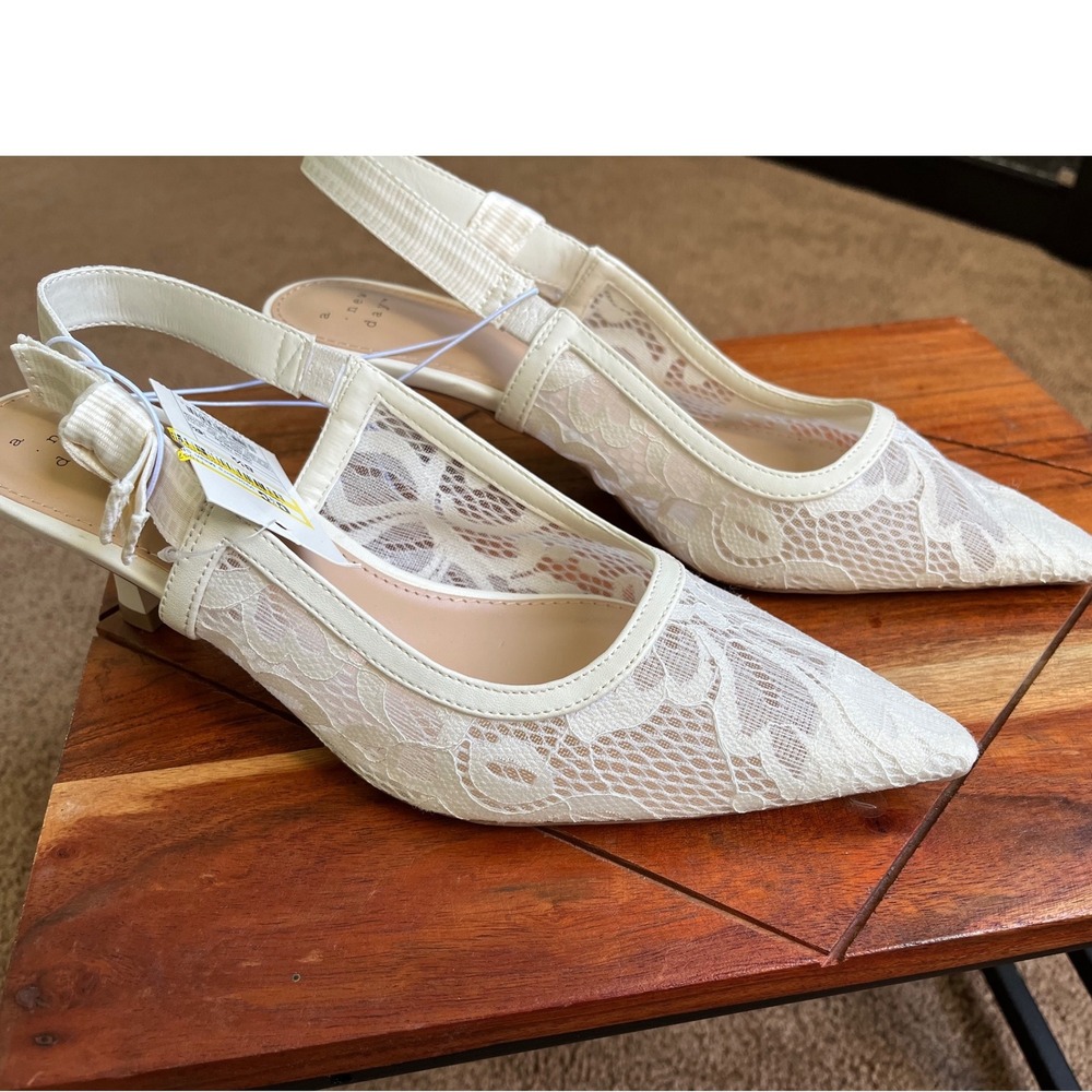 A New Day Womens White Floral Lace Slingback Kitten Heels Pointed Toe Bow 8.5